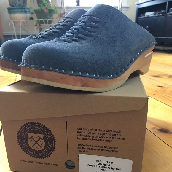 troentorp Shoes - Troentorp Bastad Swedish Clogs: Wright Suede Sz 40